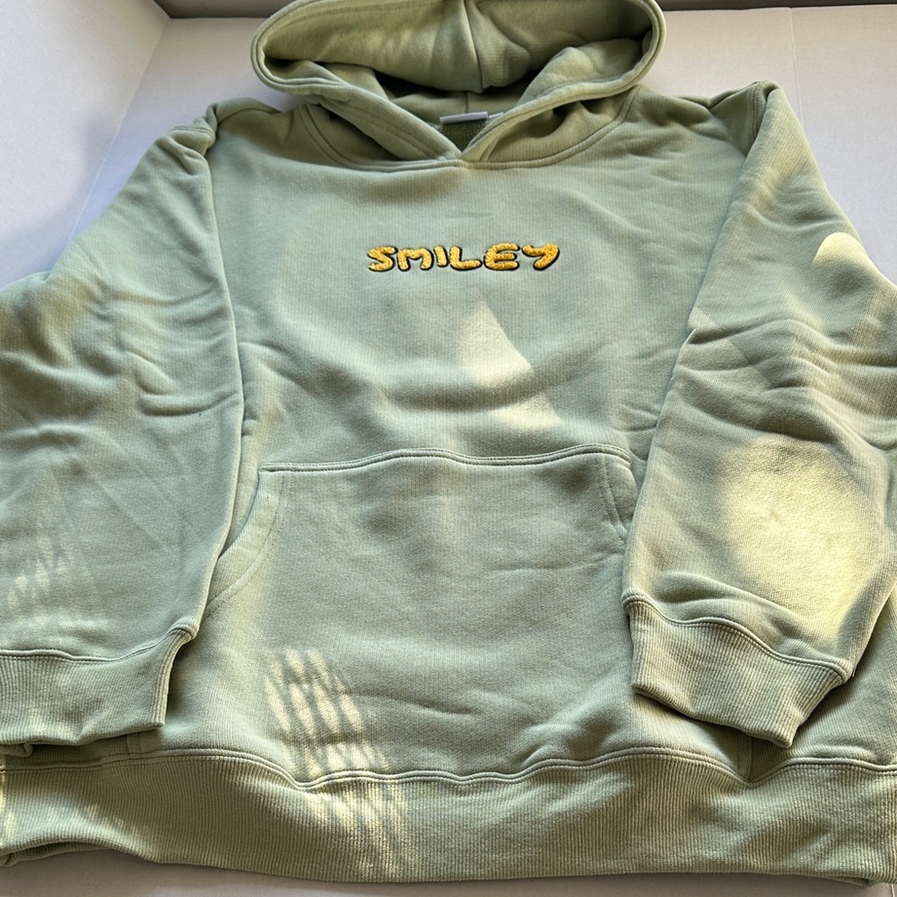 Samii Ryan smile chenille hoodie green